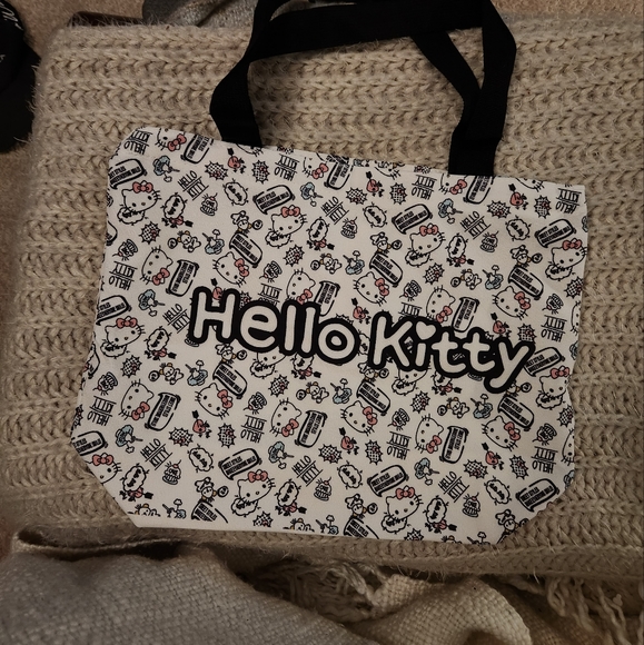 Hello Kitty canvas tote NWOT - Picture 3 of 7